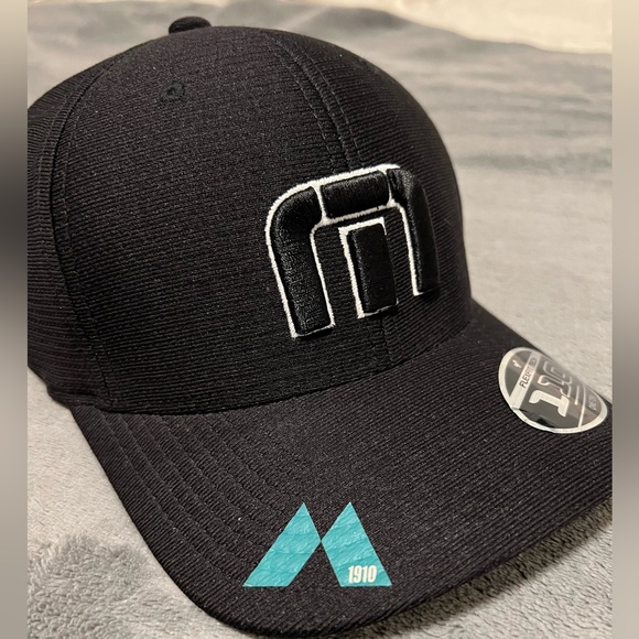 Travis Mathew Premium Golf Hat NWT - Picture 2 of 5